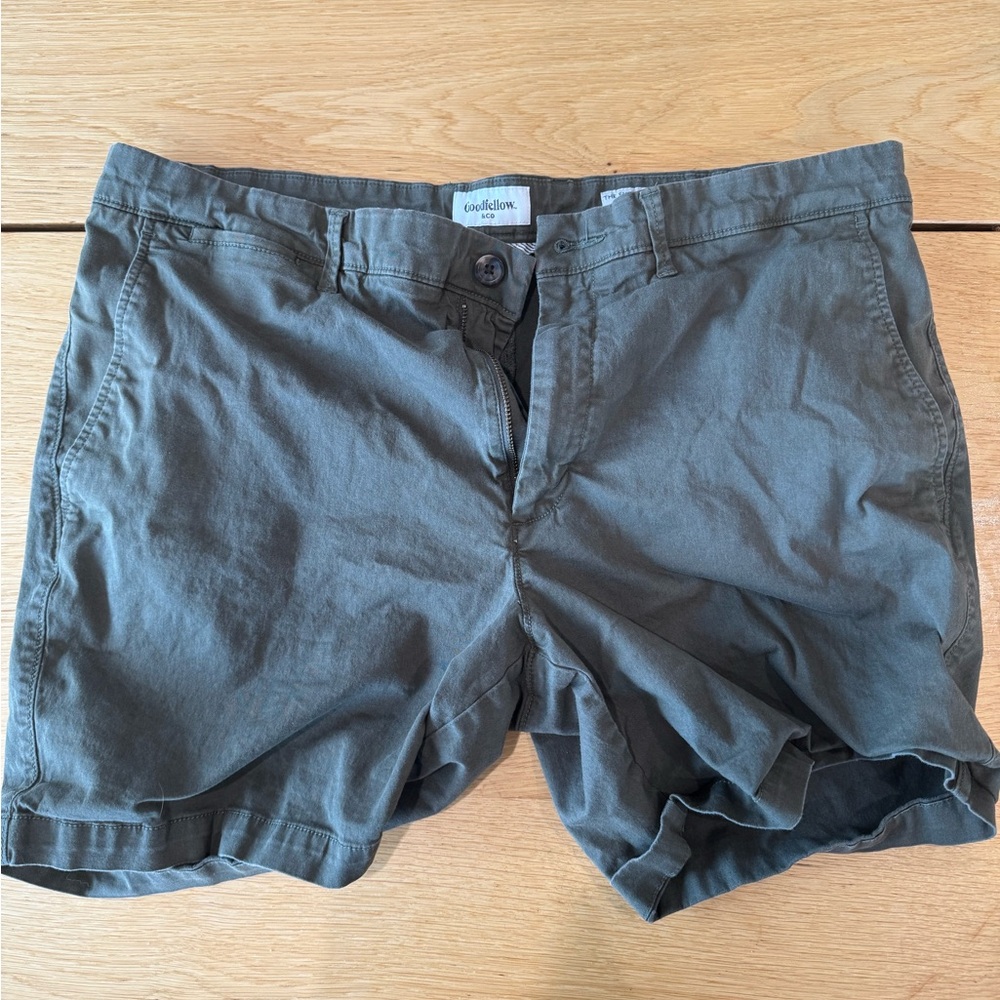 Goodfellow & Co Men's Dark Green Flat Front Shorts